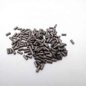 مسامير وشوكات كربيد الأسمنت المخصصة المانعة للانزلاق بقياس D2.2*5 مم لإطارات السيارات/الشاحنات/الحافلات - Product Image 3