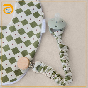 Wholesale Custom Infant Pacifier Clip Soft Safe Cotton Fabric New Design Eco-Friendly Wood Bead Baby <strong>Dummy</strong> Holder Newborn Gift - Product Image 2
