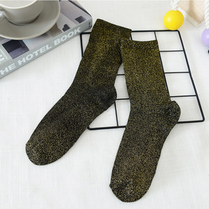 Chaussettes mi-hautes de haute qualité pour fille, tube moyen vertical, mode printemps et été, fines, fil doré et argenté, chaussettes de loisirs mi-hautes 2025 - Product Image 5