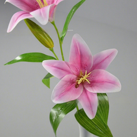 Arrangements floraux artificiels en PVC à 3 têtes de lys, avec panier-vase, pour décoration intérieure, toucher doux, fleurs transfrontalières, vente en gros pour mariages