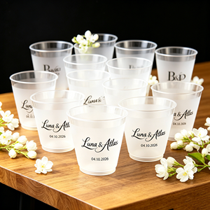 Gobelets de stade en plastique personnalisés 12 oz et 10 oz, nom de famille imprimé sur mesure, PP givré pour cadeaux de mariage, cadeaux de fête nuptiale, romantisme - Product Image 1