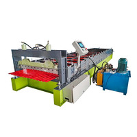 Machine à rouleaux pour tôles de toiture trapézoïdales en aluminium