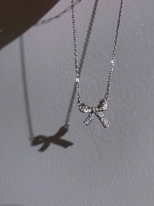 Collana con fiocco in <span class=keywords><strong>argento</strong></span> LT-834 <span class=keywords><strong>925</strong></span> Design leggero di lusso 2025 nuovo stile popolare per l'estate da donna con ciondolo a forma di clavicola di nicchia - Product Image 3