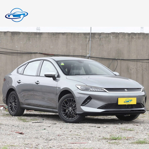 BYD Qin PLUS, une nouvelle berline compacte entièrement électrique, est en vente directement auprès du fabricant. Compatible avec <span class=keywords><strong>Uber</strong></span>. - Product Image 3