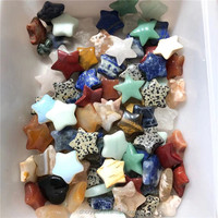 Vente en gros : Étoiles sculptées en cristal gravé PowerCrystal, en quartz clair, quartz rose et aventurine, pour la décoration intérieure et la lithothérapie
