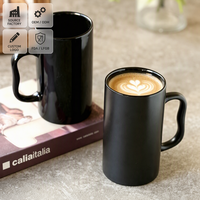 Mug à café en céramique noir mat de 600 ml avec logo personnalisé OEM, vente en gros, grande tasse de 20 oz avec poignée ondulée, cadeau de bureau