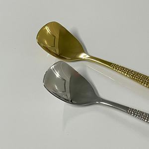 Elegante Cuchara de Café de Acero Inoxidable 304 Martillado, Cuchara de Postre Engrosada para Helado, Cuchara Plana - Product Image 4