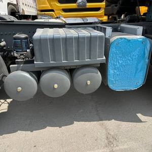 รถบรรทุกหัวลากมือสองราคาถูก Sinotruk HOWO Tx 371 6X4 10 ล้อ 251-350 แรงม้า เครื่องยนต์ Weichai เกียร์ธรรมดา 11-20 ตัน - Product Image 5