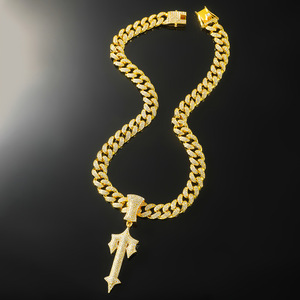 Nouveau Collier Pendentif Épée Hiphop Rétro en Strass 2026, en Alliage Plaqué Or, pour Hommes, Bijoux de Mode, Vente en Gros - Product Image 4