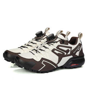 Chaussures de sport rétro pour hommes et femmes, basses et montantes, en maille respirante et antidérapante, idéales pour la randonnée en extérieur et la course de cross-country en couple. - Product Image 1