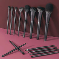 Ensemble de pinceaux de maquillage en gros sous marque privée, logo personnalisé, poils synthétiques néon, manche en bois, pinceaux de maquillage professionnels