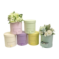 Boîte cadeau cylindrique personnalisée pour fleurs, emballage rond en papier avec revêtement UV et logo en feuille d'or pour bouquet de roses