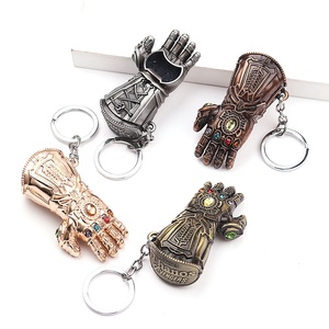 Portachiavi Apribottiglie in Lega di Zinco con Guanto dell'Infinito di <span class=keywords><strong>Thanos</strong></span>, Gadget Cinematografico Marvel, Ciondolo Regalo, Bestseller Transfrontaliero - Product Image 4