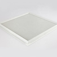 Grille de ventilation carrée moderne en aluminium à alvéoles pour plafond, à noyau fixe, pour l'alimentation et la sortie d'air dans les immeubles de bureaux