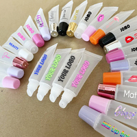 Vente en gros de tubes transparents pour gloss à lèvres de 10 ml et 15 ml, contenants mignons pour baume à lèvres repulpant, étiquette privée, emballage de gloss à lèvres aux fruits à presser