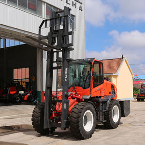 Montacargas Todoterreno Multiusos 4x4 para Terrenos Difíciles, Diésel, de 1.5, 3, 3.5, 4, 5 y 6 Toneladas - Product Image 5