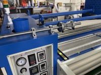 Machine d'impression automatique rouleau à rouleau pour vêtements avec rouleaux chauffants à huile