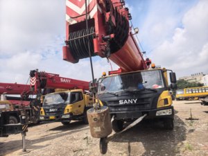 Grue mobile tout-terrain SANY SAC3000 300T, boîte de vitesses, hauteur de levage 88m, moteur Volvo, grue sur camion d'occasion - Product Image 5