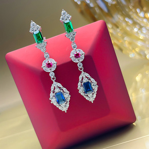Orecchini Pendenti Geometrici per Donne, Gioielli per Orecchie con Pietre Scintillanti Colorate, Accessori Moda per Feste - Product Image 2