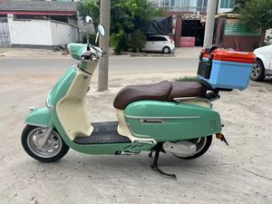 Motociclette a Pedali <span class=keywords><strong>Vespa</strong></span> 150cc con Velocità Massima di 100km/h, Spedite Direttamente dal Produttore di Jiangsu, Cina, per l'Esportazione - Product Image 2