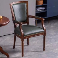 Chaise de salle à manger vintage américaine en bois massif, dossier en cuir rembourré, ergonomique, avec décoration à rivets, pour restaurant, hôtel, café