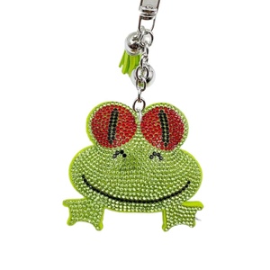 Nouveau Pendentif de Sac Grenouille Incrusté de Diamants, Dessin Animé Mignon, Accessoire Créatif en Métal Frangé, Bestseller Transfrontalier - Product Image 4