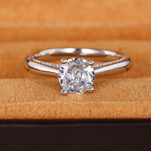 Anello Elegante con Intarsio Geometrico, Gioiello Minimalista da Donna, per Matrimoni e Uso Quotidiano, Regalo Chic - Product Image 5