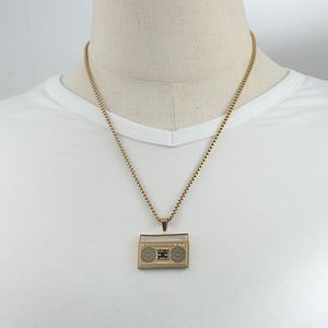 Collar con Colgante de Radio de Acero Inoxidable para Hombre, Estilo Retro de Grabadora, Cadena Plateada/Dorada de 3.0*60cm, Diseño Geométrico - Product Image 4