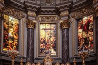 Panel Mural de Vidrio Emplomado con Retrato de Figura Religiosa, Vidrio Artístico Laminado Hecho a Medida para Hoteles y Eventos, Duradero, Moderno y de Lujo
