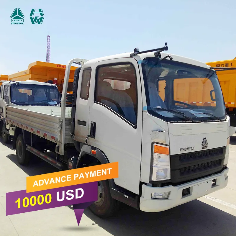 Sinotruk howo4x2軽量カーゴトラック1-10Tonne Van Truck camiones carga for small transit cab aircon van truck