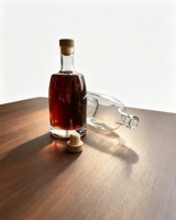 Bouteille en verre ronde de 700 ml et 750 ml, base épaisse, vide, pour spiritueux, conteneur à vin, emballage personnalisé pour distillerie, fourni directement par l'usine