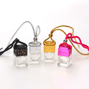Venta de la fábrica 5ml 10ml tapa de madera de vidrio vacía ambientador de aire del coche colgante - Product Image 1