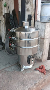 Machine de tamisage de poudre haute performance, tamiseur vibrant pour poudre, tamis vibrant pour farine de tapioca - Product Image 2