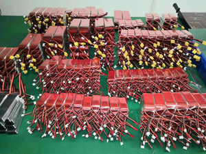 <span class=keywords><strong>Rc</strong></span> Lipo Accu Packs 2S 3S 4S 5S 6S Voor Vierassige Vliegtuigcamera Uav Reserveonderdelen