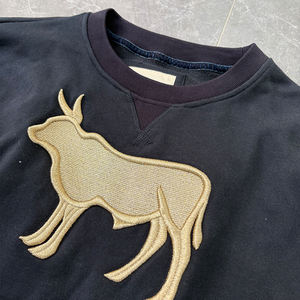 Pantalon de survêtement pour homme, coupe courte, vintage, tissé, 100% coton, imprimé numérique, lettres dorées, broderie de taureau, ourlet à cordon, anti-boulochage - Product Image 3