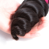 Échantillon Gratuit Prix de Gros Cheveux Brésiliens Vierges Non Traités Naturels Ondulés en Lots avec Fermeture Frontale en Chine