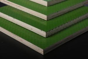 Palettes <span class=keywords><strong>en</strong></span> contreplaqué plastifié vert 4x8 et contreplaqué enduit <span class=keywords><strong>de</strong></span> polyester, <span class=keywords><strong>coffrage</strong></span> <span class=keywords><strong>en</strong></span> <span class=keywords><strong>bois</strong></span>-plastique pour béton, plaque <span class=keywords><strong>en</strong></span> PP - Product Image 4