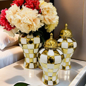 <span class=keywords><strong>Vase</strong></span> en céramique artisanal plaqué or moderne de luxe, pot de rangement décoratif pour table, pots à fleurs en porcelaine pour la maison et le salon - Product Image 4