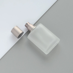 Atomiseur de parfum portable à bas <span class=keywords><strong>prix</strong></span>, flacon de parfum personnalisable, flacon de 30 ml, 50 ml, 100 ml, vaporisateur pour cadeau - Product Image 1