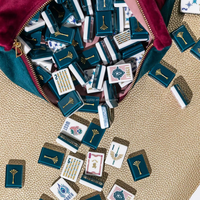 Jeu de Mahjong Américain en Acrylique Gravé Lacs Rouges et Bleus – Fournisseur Direct d'Usine – Jeu de Table de Divertissement