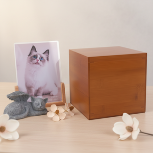Urne en bambou à couvercle coulissant, petit cercueil unique pour animaux de compagnie, conteneur léger en bambou pour cendres d'animaux pour la commémoration quotidienne - Product Image 1