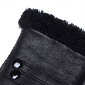 Leather <b>Touch</b> <b>Screen</b> <b>Gloves</b> with Faux Fur Lining Eco-Friendly Thermal Winter Outdoor Wrist Length Plain Style - Product Image 5