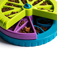 Bol à nourriture pour chien et chat rotatif en plastique durable à trois couches Jouet distributeur de nourriture lent avec plaque à lécher automatique pour animaux de compagnie Mangeant lentement