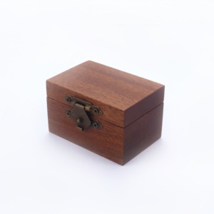 Poya küçük takı ambalaj maun zeytin Koa ceviz Zebrawood ahşap halka kutusu - Product Image 4
