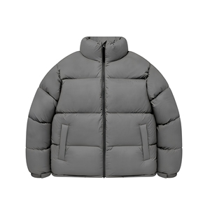 Vestes matelassées pour hommes en gros, vestes matelassées monochromes, vestes matelassées personnalisées de style boxy pour les marques de streetwear américaines - Product Image 1