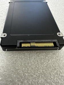 สำหรับ PM1735a P50248-001 MZ-WLR1T6B MZWLR1T6HCLR-00AH3 U.3 1.6TB 2.5 นิ้ว SSD NVMe โซลิดสเตทไดรฟ์ PM1735a SSD - Product Image 2