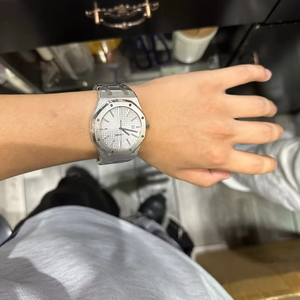 Montre de plongée automatique mécanique unisexe de haute qualité, verre saphir, résistance à l'eau 50 bars, lunette angulaire, incrustations de diamants - Product Image 3