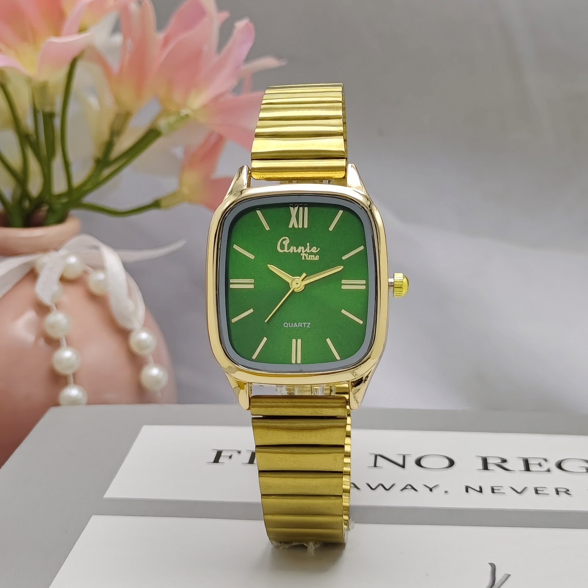 Gold green