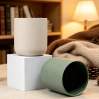 Vases à bougies en céramique de Noël à marque privée OEM, pots personnalisés avec logo pour marques de bougies parfumées de luxe, emballage de fêtes, vente en gros