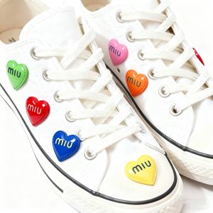 Miu 6 pcs/बैग प्यारे गहने बनाने के लिए, ईयररिंग्स, पेंट्स, कंगन, फोन केस और हैंडबैग सजावट के लिए - Product Image 1